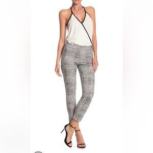 Amanda & Chelsea Lily slim fit ankle straight leg pants 8